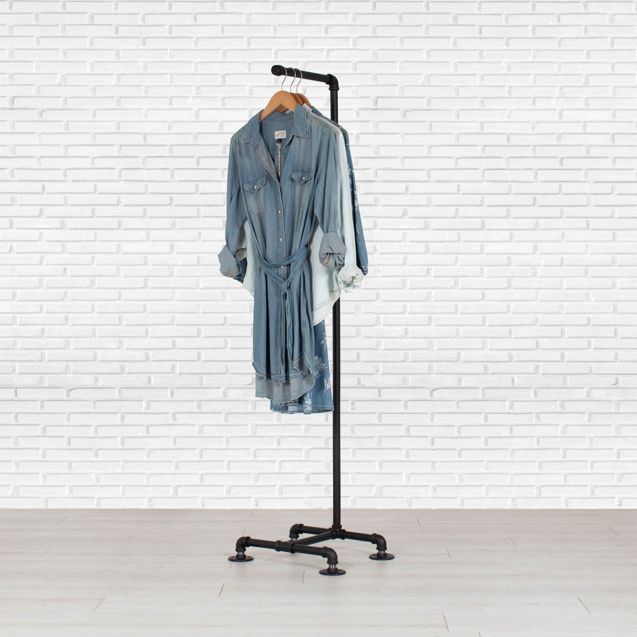 Industrial Pipe Clothing Rack | Single Bar